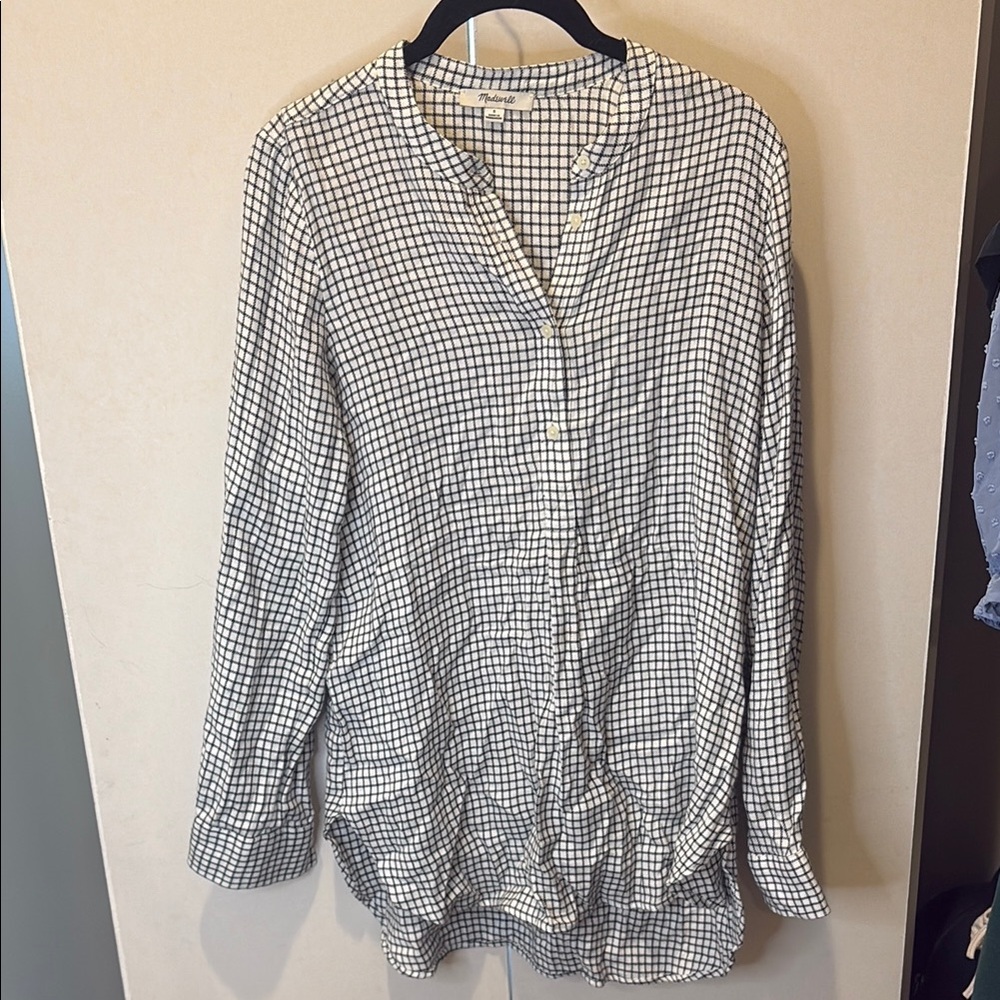 Madewell Black and White Checkered Button Down Shirt